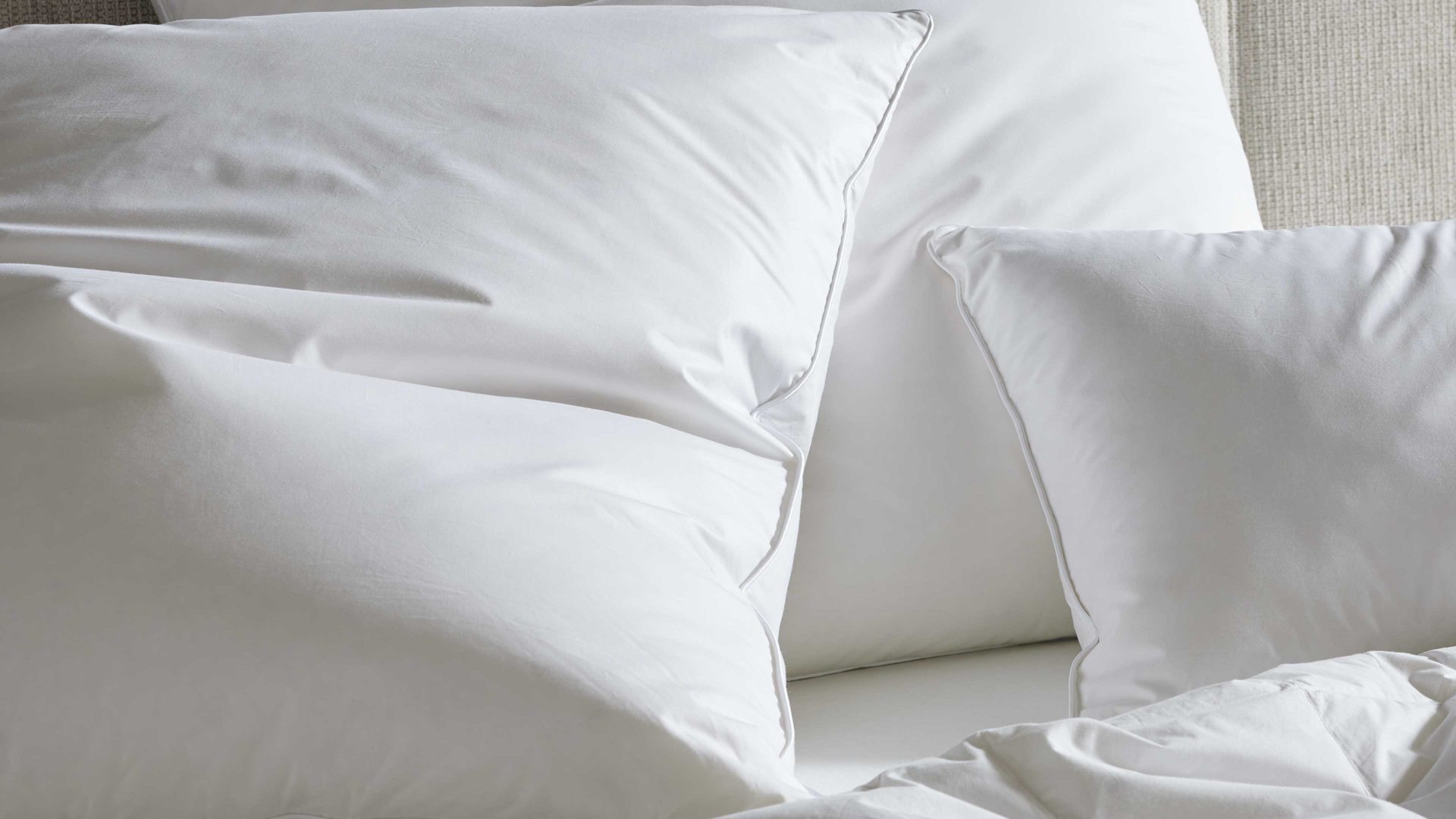 Kopfkissen Interliving aus Stoff in Weiß Interliving Kopfkissen Serie 9204 - 3-Kammerkissen 90 % Daunen & 10 % Federn, ca. 1.060 g - ca. 80 x 80 cm