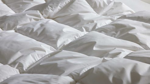 Daunendecke Interliving aus Stoff in Weiß Interliving Bettdecke Serie 9204 - Daunendecke als Winterbett warm, ca. 1.370 g Daunen - ca. 200 x 220 cm