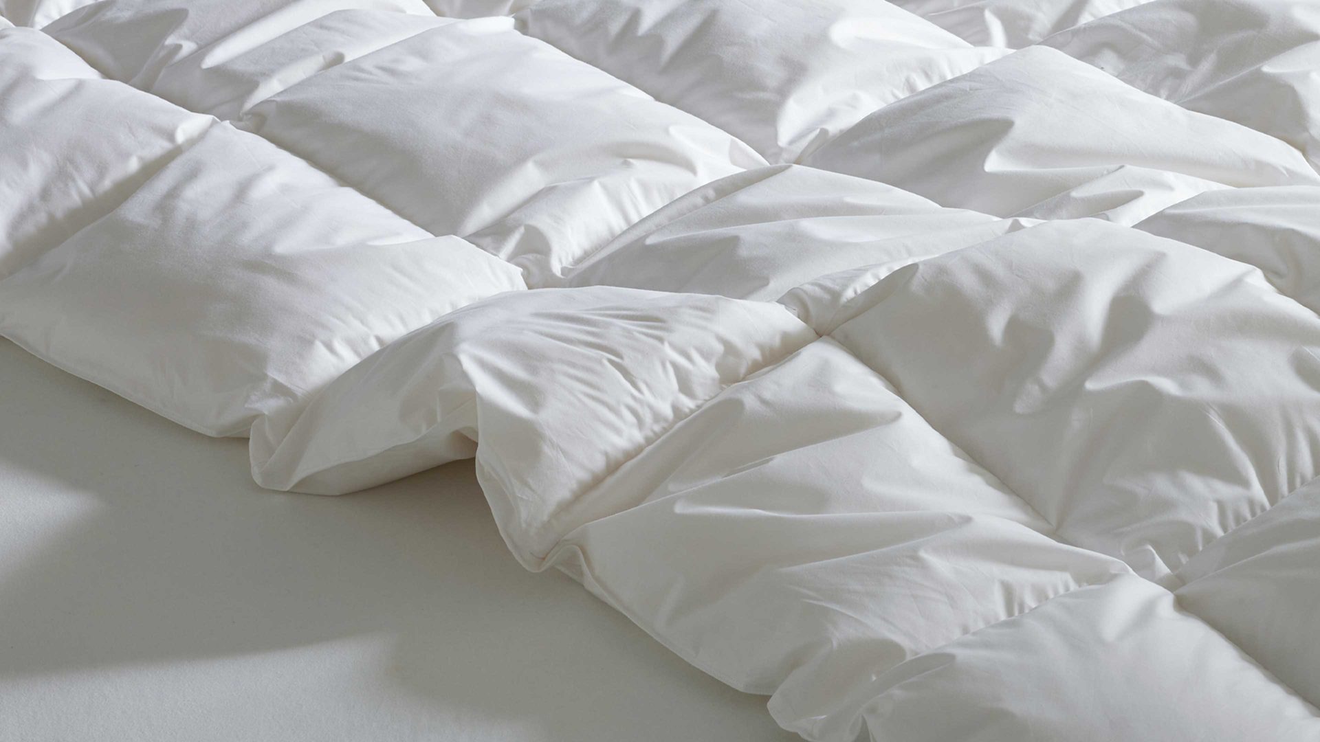 Daunendecke Interliving aus Stoff in Weiß Interliving Bettdecke Serie 9205 - Daunendecke als Cassettendecke normal, ca. 760 g Daunen - ca. 155 x 220 cm