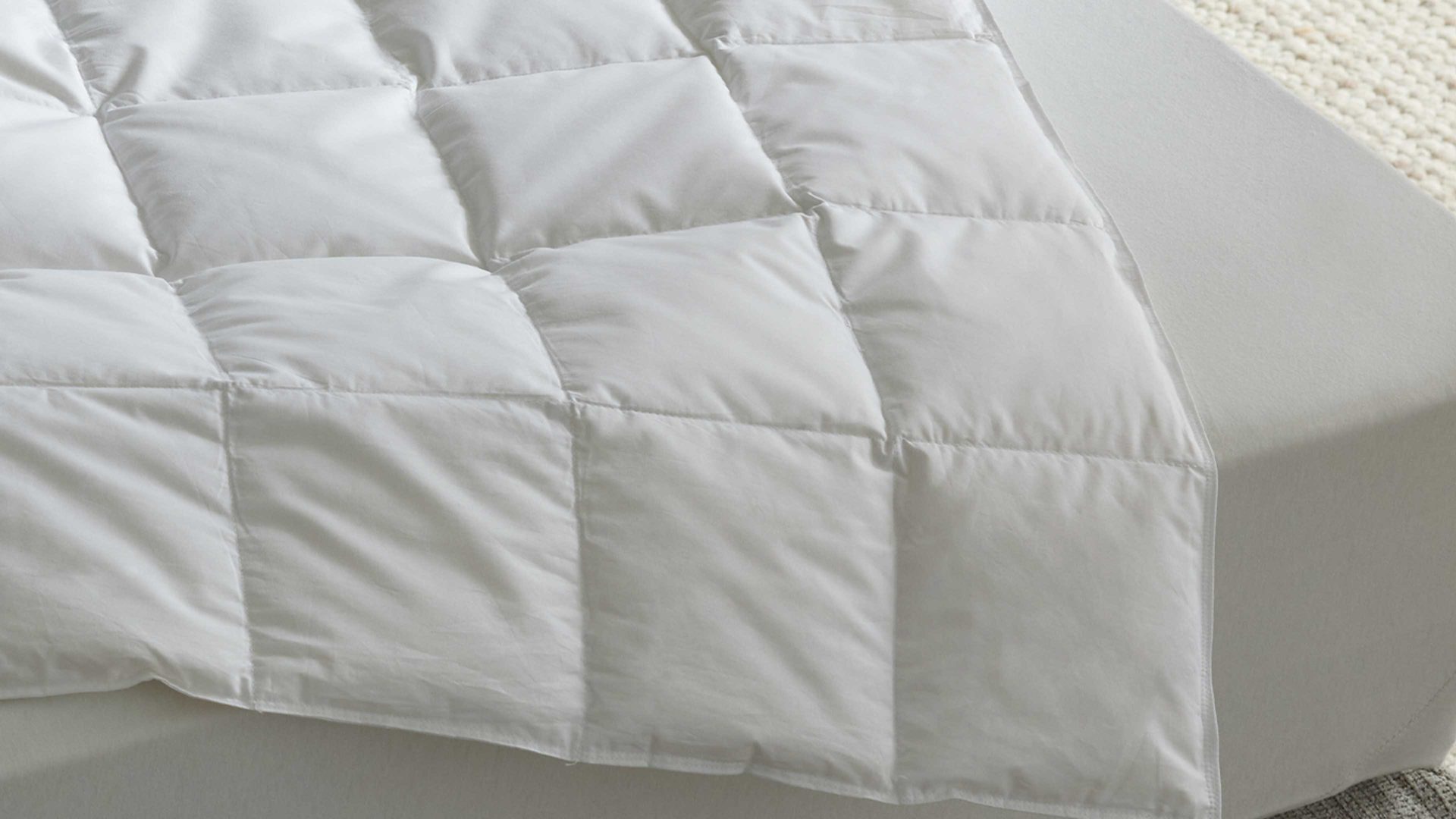 Daunendecke Interliving aus Stoff in Weiß Interliving Bettdecke Serie 9205 - Daunendecke extraleicht, ca. 300 g Daunen - ca. 200 x 200 cm