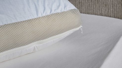 Nackenstützkissen Interliving aus Stoff in Weiß Interliving Nackenstützkissen Serie 9209 Visco-Sticks & Gänsedaunen - ca. 40 x 80 cm