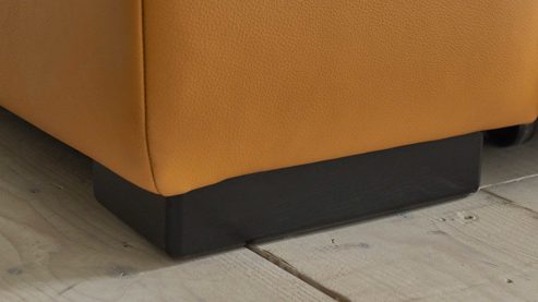 Ecksofa KAWOO aus Leder in Gelb KAWOO Serie Santa Lucia - Ecksofa bzw. Polstermöbel senffarbenes Leder Punch & schwarze Holzfüße - ca. 295 x 199 cm