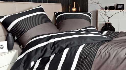 Bettwäsche-Set Janine® aus Naturfaser in Dunkelbraun J. D. Bettwäsche-Set nougatfarbener Mako-Satin – dreiteilig, ca. 200 x 200 cm