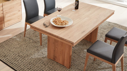 Auszugtisch Decker aus Holz in Holzfarben DECKER Massivholztisch bzw. Ausziehtisch  Volterra Plus biancofarbene Wildeiche – ca. 160-220 x 90 cm