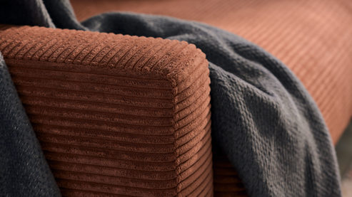 Bigsofa Roomio® aus Stoff in Orange Roomio® No. 4103 - Bigsofa rostfarbener Cord & Metallfüße 1116 MFSM - Länge ca.  274 cm