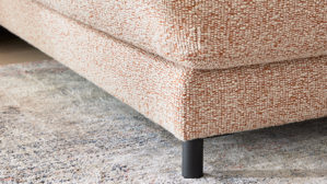 Polsterhocker Roomio® aus Stoff in Rosa Roomio® No. 4103 - XXL-Polsterhocker rostfarben melierter Stoffbezug Donna & Metallfüße 1116 MFSM - ca. 90 x 120 cm