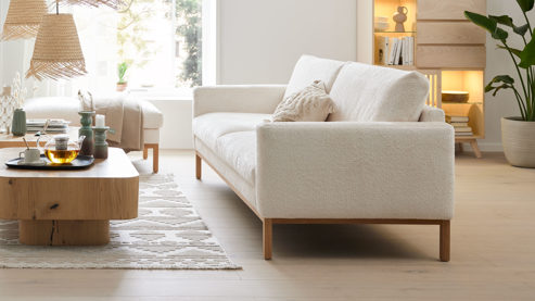 Dreisitzer Roomio® aus Stoff in Weiß Roomio® No. 4105 - Dreisitzer weißer Stoffbezug Shaun & Holzfüße 1118 HREG - Länge ca. 208 cm