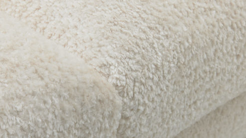 Dreisitzer Roomio® aus Stoff in Weiß Roomio® No. 4105 - Dreisitzer weißer Stoffbezug Shaun & Holzfüße 1118 HREG - Länge ca. 208 cm