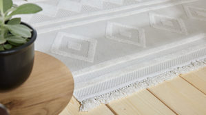 Webteppich Roomio® aus Kunstfaser in Weiß Roomio® Teppich No. 8304 cremefarbenes Rautenmuster - ca. 133 x 190 cm