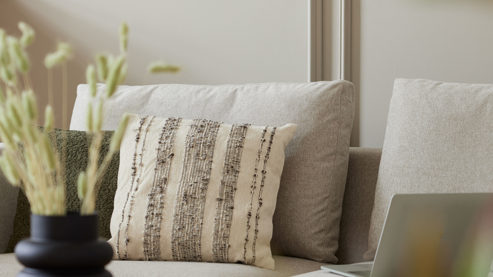 Kissenbezug /-hülle Roomio® aus Stoff in Beige Roomio® Kissenhülle No. 9410 beiges & schwarzes Streifenmuster - ca. 45 x 45 cm