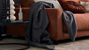 Wohndecke Roomio® aus Stoff in Anthrazit Roomio® No. 9412 - Wohndecke anthrazitfarbenes Mischgewebe - ca. 150 x 200 cm