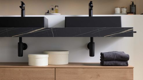 Waschtisch-Set / Waschbecken-Set Interliving aus Holz in Schwarz Interliving Bad Serie 3725 – Konsolen-Set Marmor Venato Nero - Länge ca. 160 cm