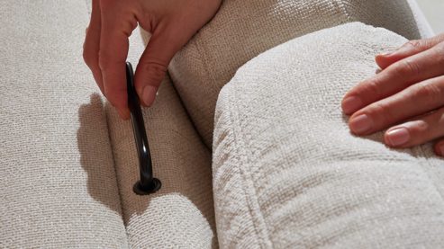 Schlafsofa Interliving aus Stoff in Weiß Interliving Schlafsofa Serie 4700 - Schlafsofa naturweißes Flachgewebe Cyber & schwarze Aluminiumfüße - Breite ca. 188 cm