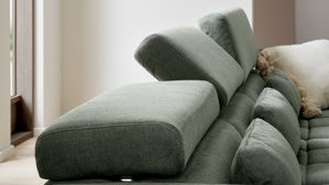 Ecksofa Interliving aus Stoff in Grün Interliving Sofa Serie 4303 – Ecksofa moosgrüner Pfotenstoff Cyber - Stellfläche ca. 323 x 190 cm