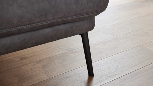 Zweisitzer Interliving aus Stoff in Dunkelgrau Interliving Sofa Serie 4460 - Zweisitzer grauer Bezug Clint & schwarze Metallfüße - Länge ca. 245 cm