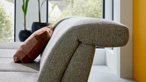 Funktion Interliving aus Metall in Transparent Interliving Sofa Serie 4460 - Kopfpolsterverstellung manuell