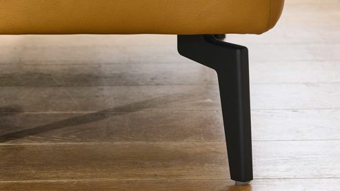 Polsterhocker modulmaster aus Leder in Gelb Modulmaster MM-PN1183 - XL-Polsterhocker kurkumafarbenes Leder Vivre & schwarze Metallfüße W010-M01 - ca. 86 x 64 cm