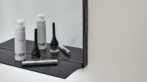 Wandspiegel Interliving aus Spiegel in Transparent Interliving Bad Serie 7961 - beleuchteter Wandspiegel mattschwarzes Metall - ca. 40 x 72 cm