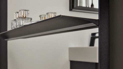 Wandspiegel Interliving aus Spiegel in Transparent Interliving Bad Serie 7961 - beleuchteter Wandspiegel mattschwarzes Metall - ca. 80 x 158 cm