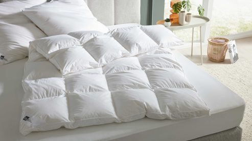Daunendecke Interliving aus Federn + Daunen in Weiß Interliving Bettdecke Serie 9212 - Daunendecke als Aussenstegdecke warm, ca. 1.000 g Daunen & Federn - ca. 135 x 200 cm