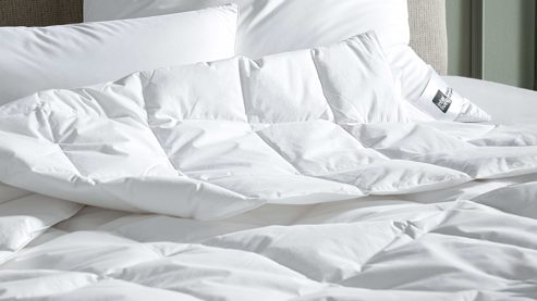 Daunendecke Interliving aus Federn + Daunen in Weiß Interliving Bettdecke Serie 9212 - Daunendecke extraleicht, ca. 240 g Daunen & Federn - ca. 135 x 200 cm
