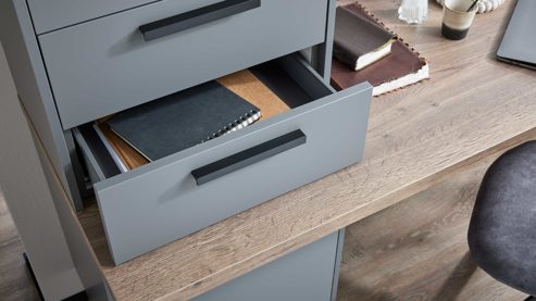 Einbauküche culineo® aus Holz in Dunkelgrau Culineo® Einbauküche C357 mit gorenje Einbaugeräten Schiefergrau & Schwarzglas - zweizeilig