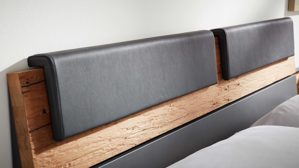 Komplettzimmer Interliving aus Holz in Dunkelgrau Interliving Schlafzimmer Serie 1025 – Komplettzimmer 530001 mit Beleuchtung Graphit & Balkeneiche gehackt - Liegefläche ca. 180 x 200 cm